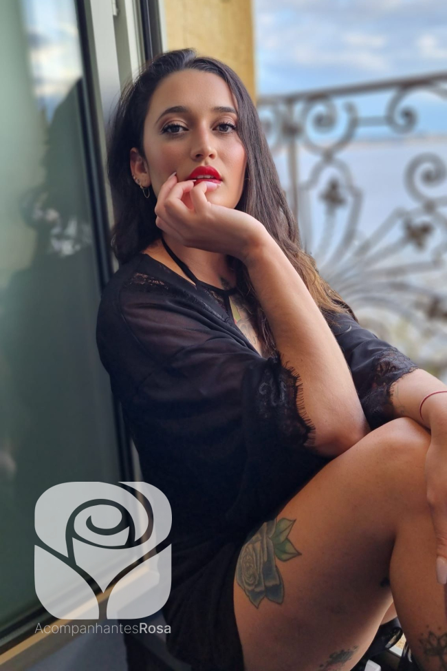 Acompanhantes Lisboa. Acompanhantes de Luxo Lisboa. Foto da Acompanhante de Luxo Adele M 936489496. Atualmente disponível Lisboa | Picture Verified Escort