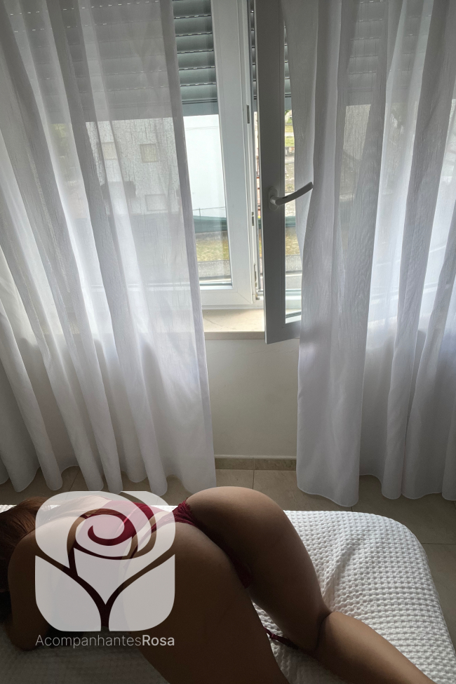 Acompanhantes Leiria. Acompanhantes de Luxo Leiria. Foto da Acompanhante de Luxo Bella Campos 938441677. Atualmente disponível Leiria | Picture Verified Escort