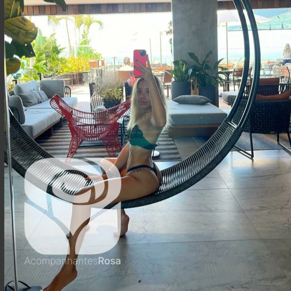 Acompanhantes Lisboa. Acompanhantes de Luxo Lisboa. Foto da Acompanhante de Luxo Carolina Pires 910171397. Atualmente disponível Lisboa | Picture Verified Escort