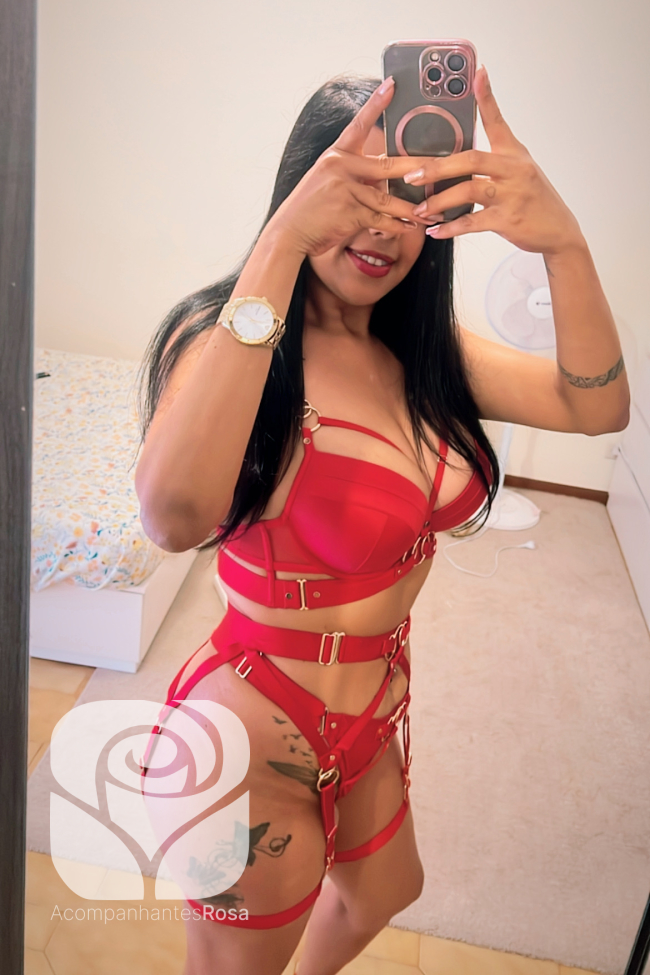 Acompanhantes Guimarães. Acompanhantes de Luxo Guimarães. Foto da Acompanhante de Luxo Sabrina  925258648. Atualmente disponível Guimarães | Picture Verified Escort